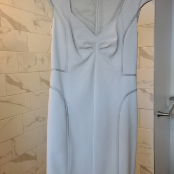 Midi length fitted dress - Picture 4 of 6